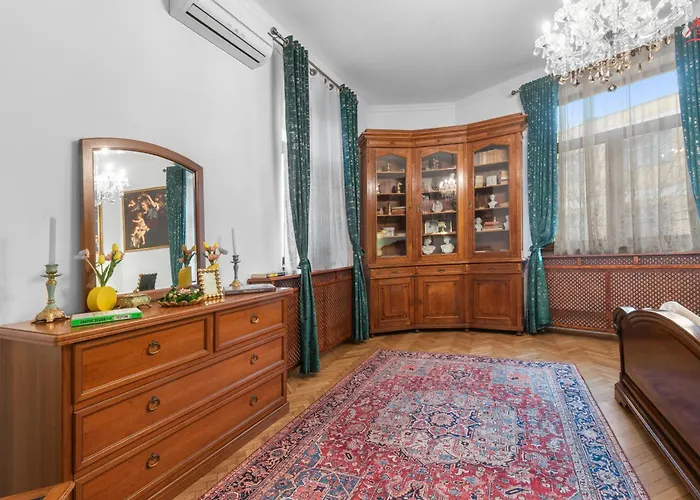 Maison 24 Boutique Bukarest