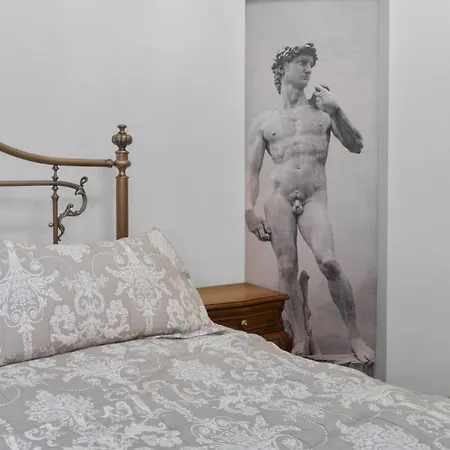 Maison 24 Boutique * Bucureşti