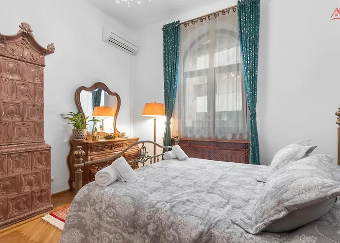 Maison 24 Boutique Apartamento Bucareste